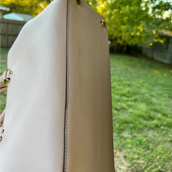 Kaki colored Michael Kors bag - Picture 6 of 11